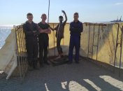 Скульптуру "Рыбачка" отремонтировали