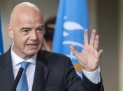 Президент ФИФА призвал не спешить возобновлять матчи 