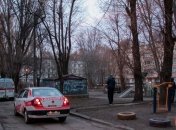 В Днепре возле детской площадки нашли труп мужчины