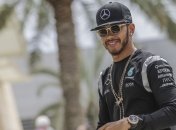 Льюис Хэмилтон вызвал гнев борцов за права человека