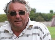 Отец Салы умер от сердечного приступа