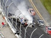 Число пострадавших в результате аварии на автогонках в США выросло