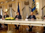 Сикорский рассказал, что повлияло на Януковича во время переговоров 