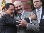 Лукашенко лично поедет попрощаться с Чавесом