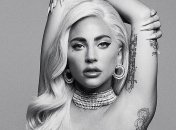 Эпатажности не занимать: Леди Гага презентовала собственную линию косметики 