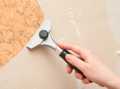 Как снять краску со стены
