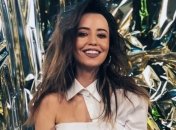 Классические брюки и рубашка с модным принтом: Надя Дорофеева посетила UFW