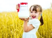 Обезжиренное молоко полнит детей