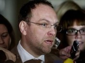 "Молодые регионы" советуют Власенко опомниться 