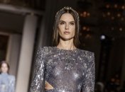 Модель Алессандра Амбросио покорила поклонников новым образом (Фото)