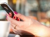 Украина перейдет на зимнее время: нужно ли переводить часы в смартфонах