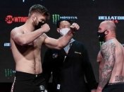 Непобедимый супертяж ударом коленом в голову вырубил соперника (видео)