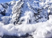 Сніголавинна небезпека: синоптики попереджають про лавини в Карпатах