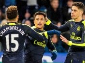 "Арсенал" разгромил "Суонси", Жиру продолжил забивную серию