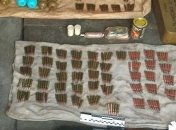 В Киеве обнаружен тайник с оружием и взрывчаткой 