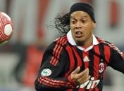 Роналдиньо решил заработать на ЧМ-2014