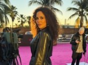 Настя Каменських показала фігуру на червоному хіднику