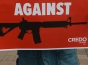 Тысячи американцев протестовали против ограничения оборота оружия