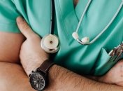 Мужчина 50 лет жил с инородным телом в носу: врачи сделали интересную находку