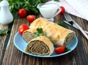 Таким мясным рулетом с удовольствием поужинает вся семья