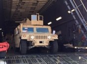 В Украину прибыли бронированные военные автомобили из США