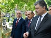 Порошенко: Новый виток гибридной войны в России набирает обороты