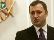 Экс-премьера Молдовы задержали на трое суток