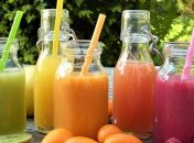 Список продуктів, які фарбують зуби найсильніше