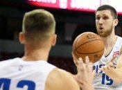Михайлюк поразил невероятной точностью в матче NBA против Чикаго