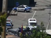 В Ереване мятежники назвали условия освобождения врачей