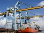 Близ Мариуполя в Азовское море пролилась нефть