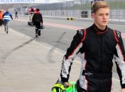 Мик Шумахер продолжит свои выступления в Формуле-4