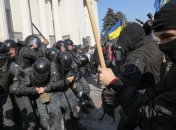 США осудили столкновения под Радой