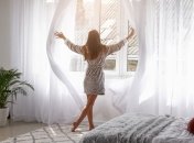 Штори та жалюзі можуть блокувати протяги в кімнатах