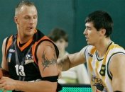 "Черкасские Мавпы" приподнесли подарок школьникам