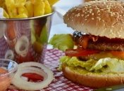 За неделю ослабления карантина в Украине подорожал фастфуд