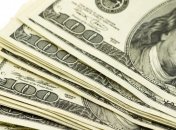 Курс доллара в обменниках составляет 24,60 - 24,75 гривен