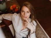 Как правильно пить? Остапчук потроллил Олю Фреймут (видео)