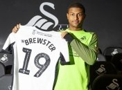 Ливерпуль отдал талантливого форварда Брюстера в Чемпионшип (Фото, Видео)