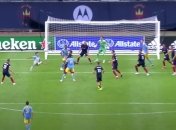 17-летний футболист забил свой дебютный гол ударом через себя (видео)