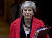 Мэй одобрила ограничения против шести российских бизнесменов