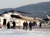В России вертолет разбился о здание аэропорта, едва взлетев (фото, видео)