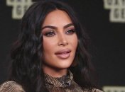 Ким Кардашян провела онлайн-урок повседневного макияжа (Видео)