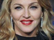 Мадонна откроет школу по футболу в Африке 