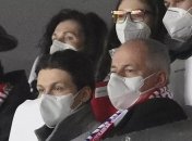 В Чехии советник премьера порекомендовал усилить локдаун, а затем пошел на футбол. Чиновника уволили