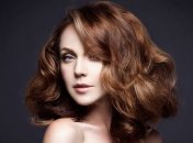 Альбина Джанабаева похвасталась соблазнительным нарядом