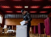 Жители Словакии выбирают нового главу государства из 13 кандидатов