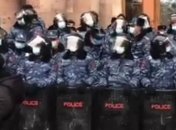 В Ереване обострились протесты за отставку премьера, и Пашинян ответил на обвинения