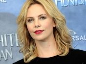 Шарлиз Терон скрывает свою приемную дочь от публики