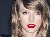 Тейлор Свифт предстала в образе жгучей брюнетки (Видео)